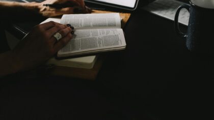 A practical roadmap to start learning about investing safely