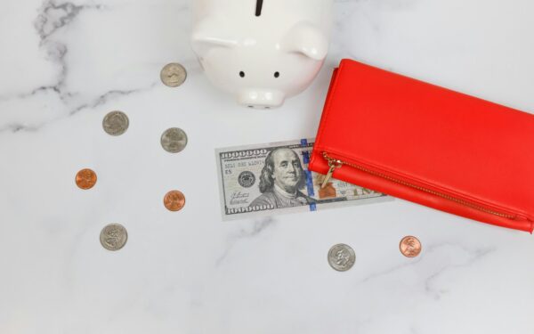 How a simple savings account can support your short term money goals