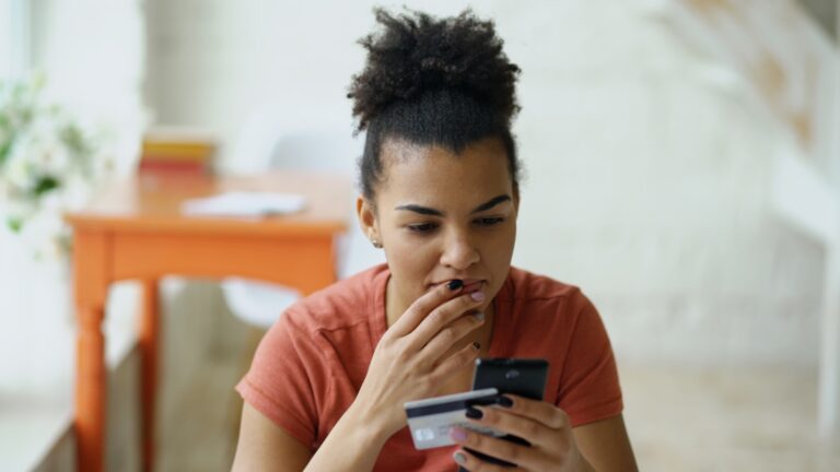 Online shopping dispute phone card bank customer service