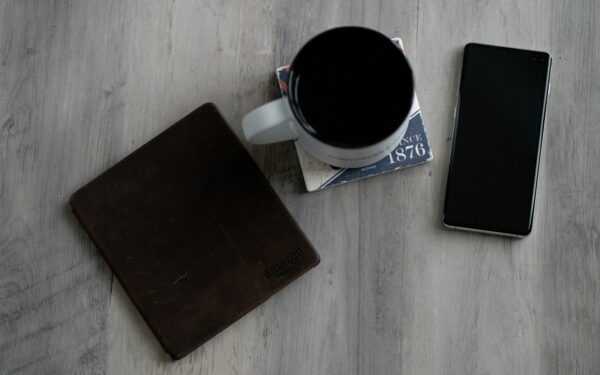 How daily expense tracking helps you save more with less stress
