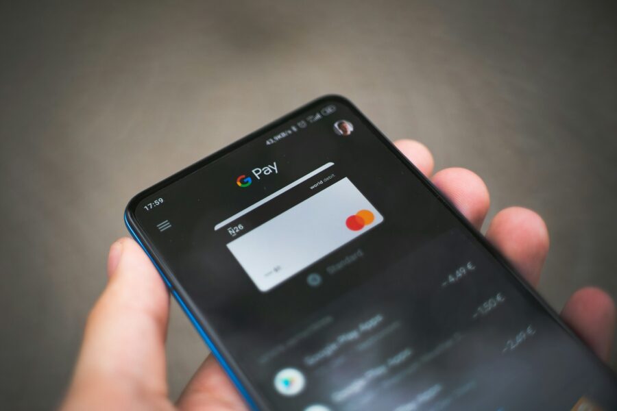 Smartphone subscription apps credit card