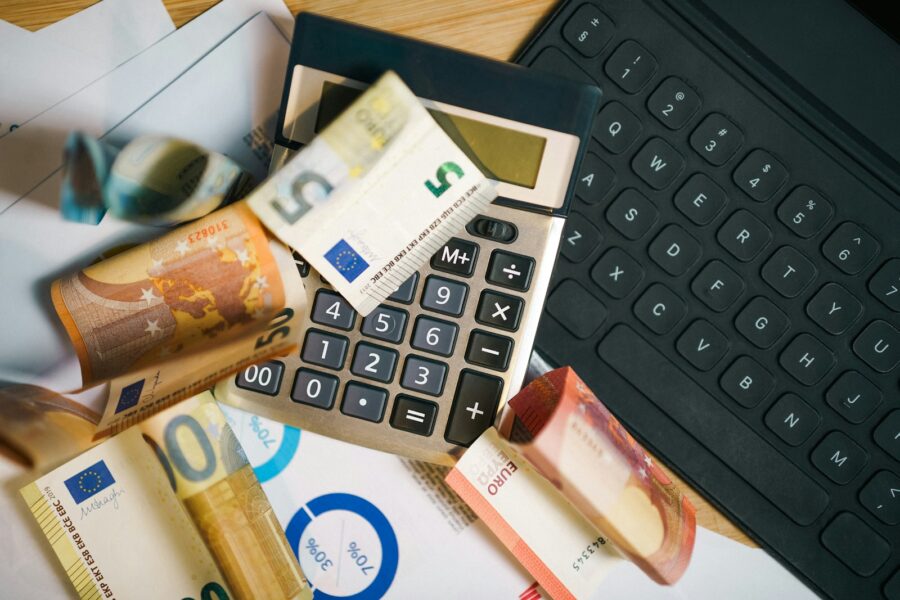 Calendar notebook cash envelopes calculator