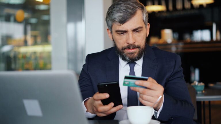 Online banking smartphone
