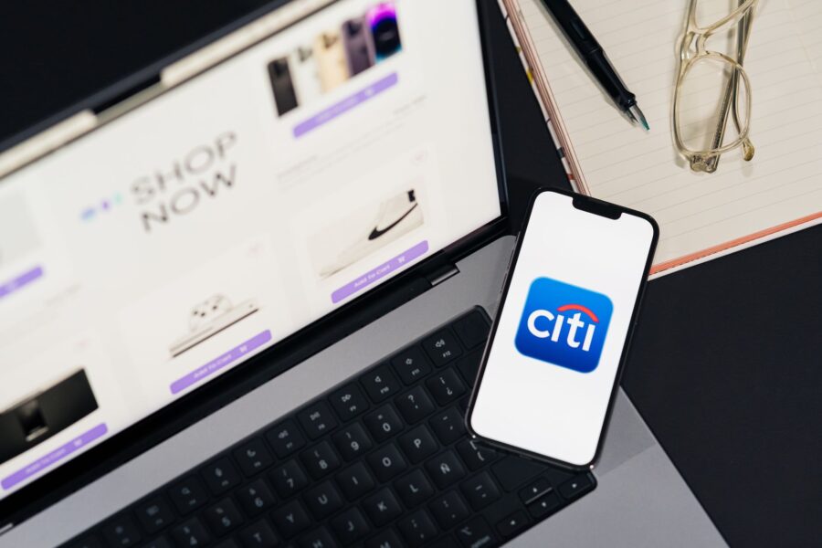 Online banking smartphone