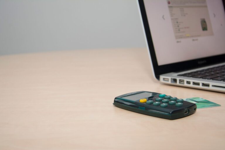 Closeup calculator credit