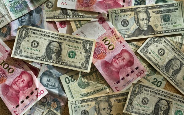 How exchange rates shape everyday budgets, travel and online shopping
