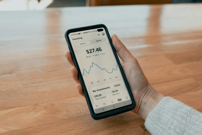 Payroll app smartphone