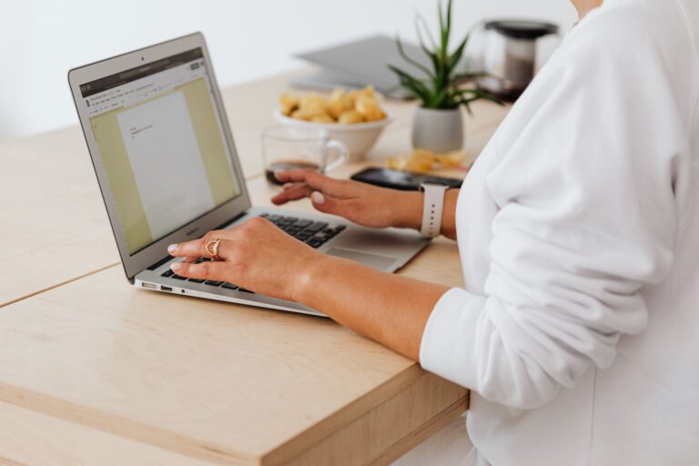 Freelancer laptop home