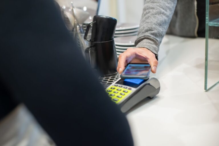 Smartphone payment local