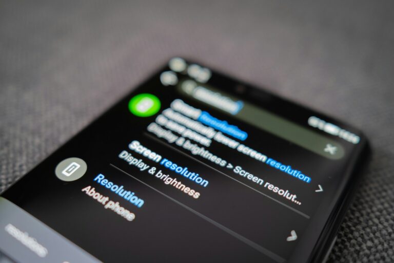 Smartphone screen banking