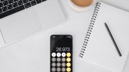 How simple interest and compound interest affect your loans and savings
