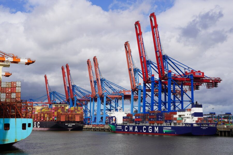 Cargo containers port