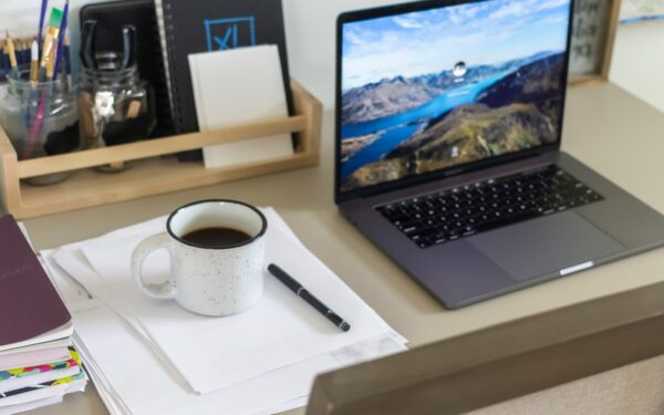 How to build a beginner-friendly virtual assistant side income from home
