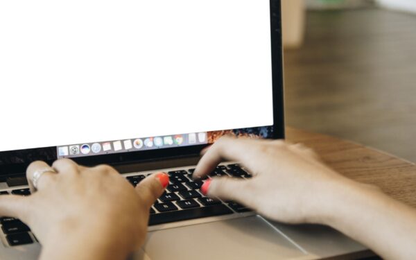 How to earn more by becoming a better online communicator
