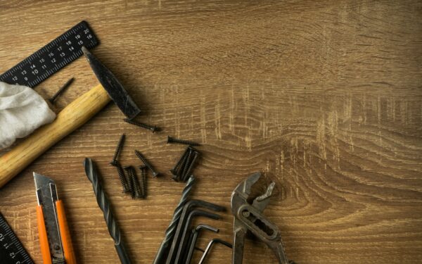 How to turn basic handyman skills into a steady weekend cash source