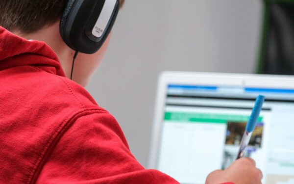 How to turn online tutoring into a reliable income stream from home