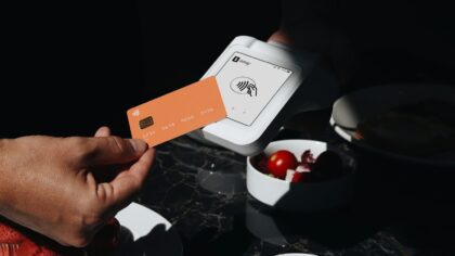 How to use contactless payments safely and keep better track of your spending