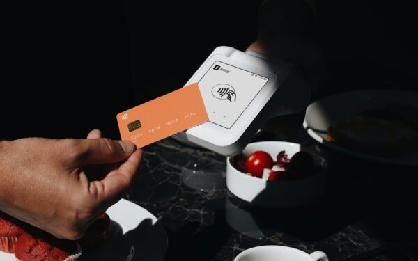 How to use contactless payments safely and keep better track of your spending