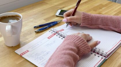 How to use mini saving goals to make progress when you feel stuck