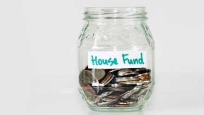 How to use simple daily triggers to grow your emergency fund step by step