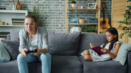 Weekend babysitting as a practical way to boost your budget