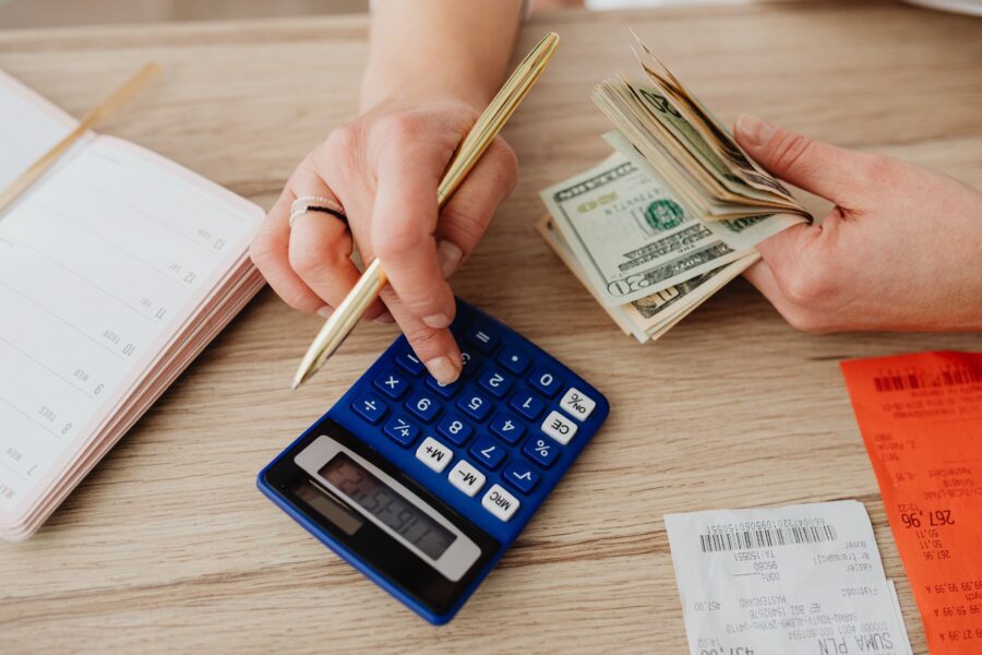Kitchen table calculator