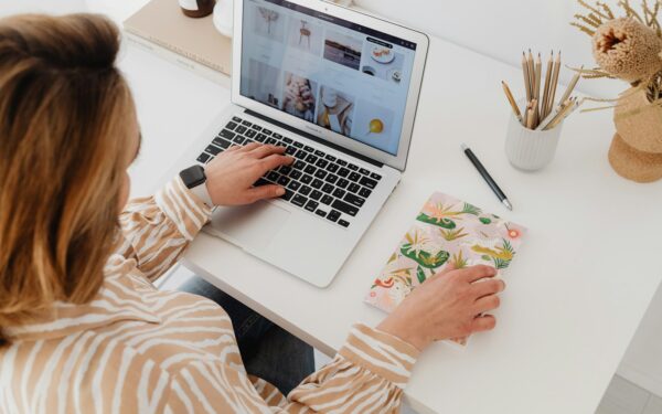 Beginner’s guide to making money selling simple digital downloads