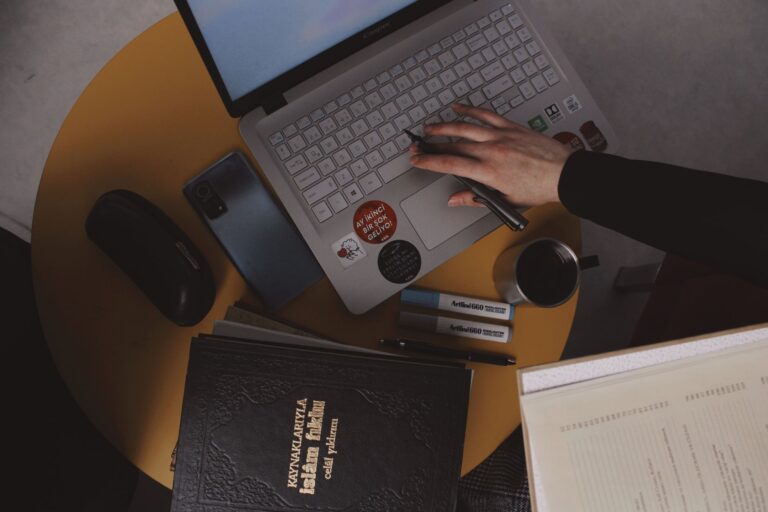 Person laptop notebook