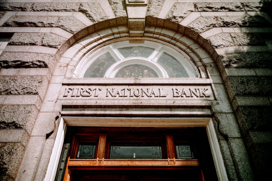 Central bank building