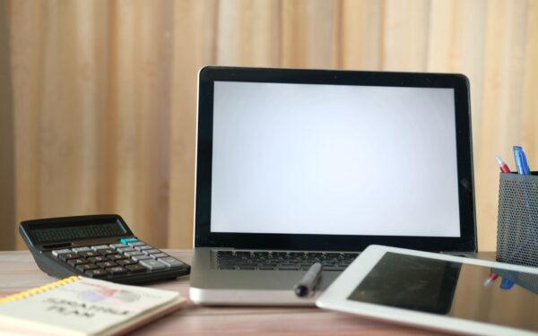 How digital invoices are transforming cash flow management for local businesses