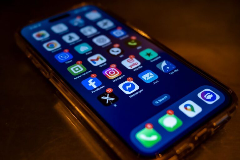 Mobile app subscription