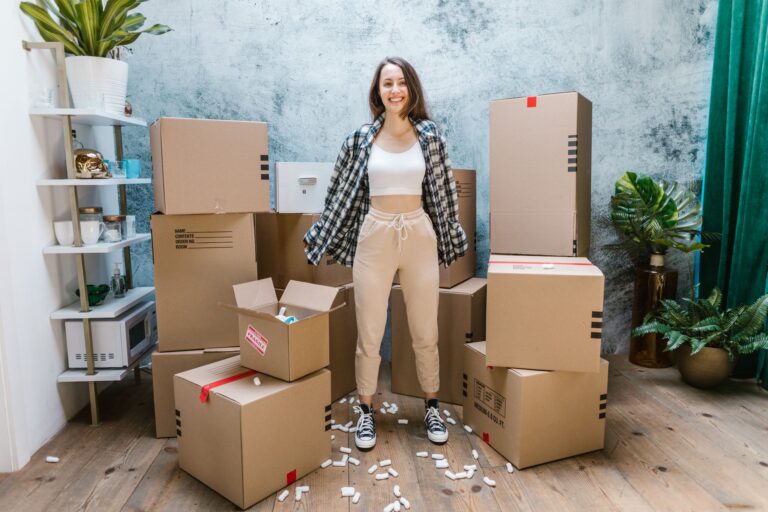 Home organizer decluttering
