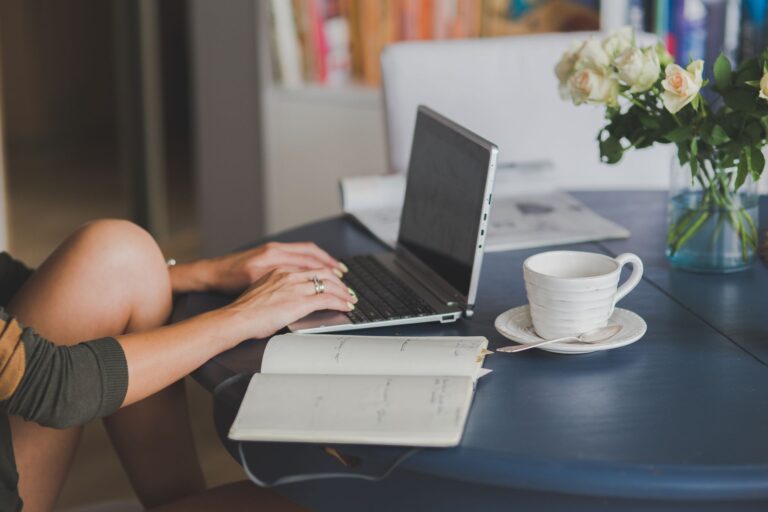 Freelancer laptop home