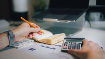 How to price your freelance work so you earn fairly and keep good clients
