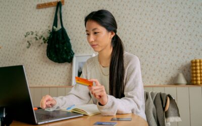How to use a credit card for the first time without falling into debt