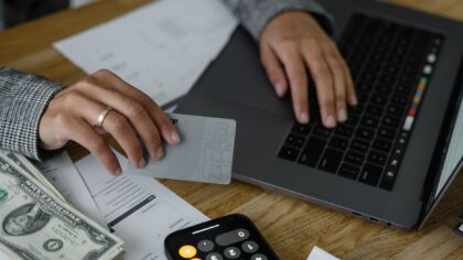 How to use a line of credit without drifting into long‑term debt
