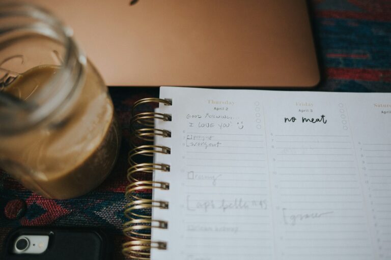 Notebook calendar pen