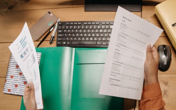 Income investing basics for beginners who want steadier cash flow