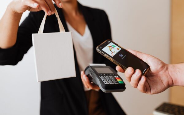 Mobile payment safety for beginners: simple steps that keep your money protected
