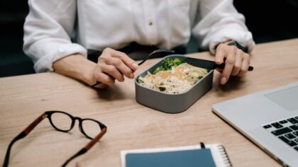 How to use focused lunch breaks to grow your earning power