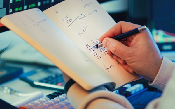 Understanding investment goals and how they shape your beginner portfolio