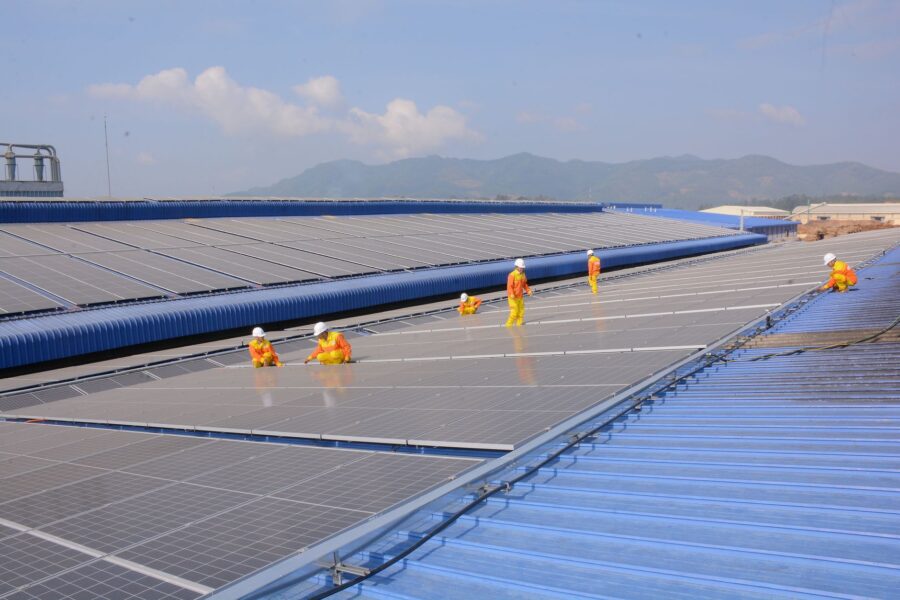 Office workers solar